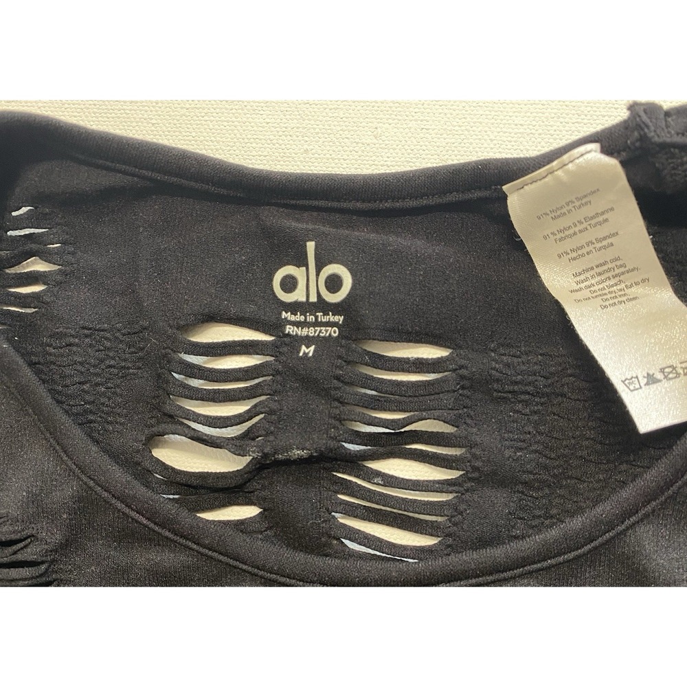 Alo Yoga Wanderer Long Sleeve Cut Out Shirt. 4-Way Stretch. Medium - Picture 4 of 4